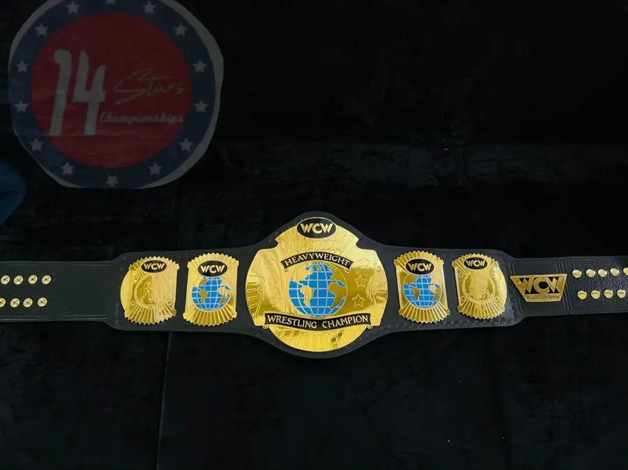 WCW Heavyweight Championship Belt โ view 3