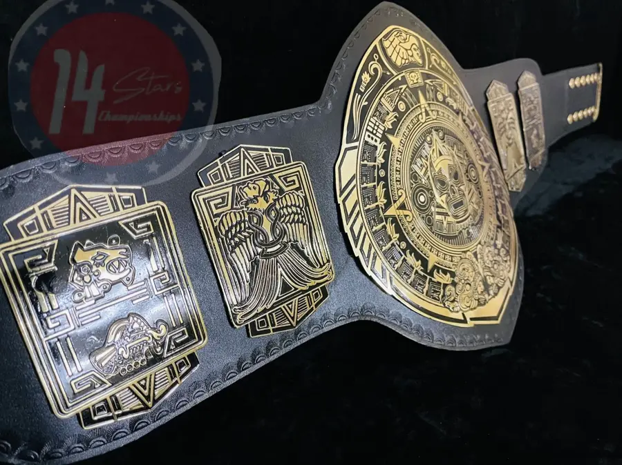 Lucha Underground Championship Belt โ view 2