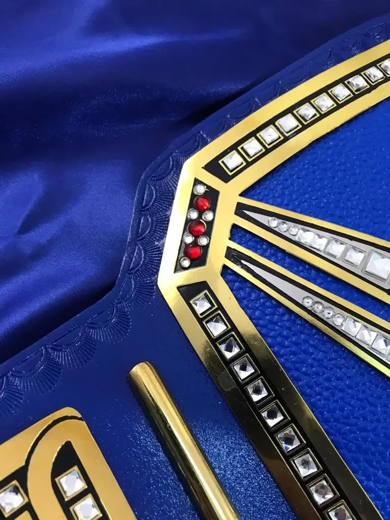 Smackdown Universal Championship Title Belt Blue — view 3